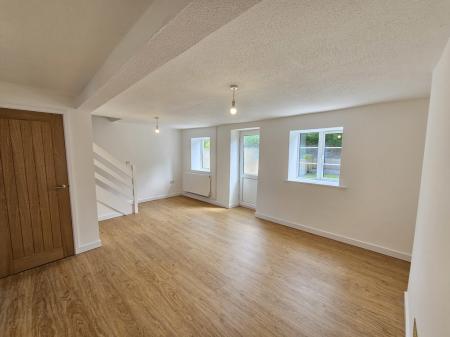 3 bedroom End of terrace house to let in Woodview Terrace, Nailsea, BS48