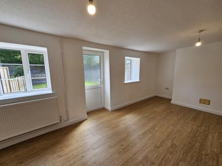 3 bedroom End of terrace house to let in Woodview Terrace, Nailsea, BS48
