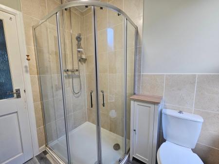 3 bedroom Terraced House to let in New Road, Churchill, BS25