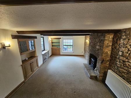 2 bedroom Terraced House to let in High Street, Wrington, BS40
