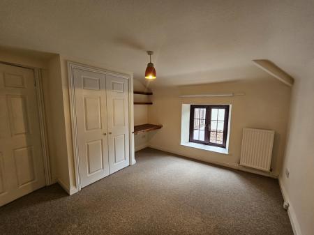 2 bedroom Terraced House to let in High Street, Wrington, BS40