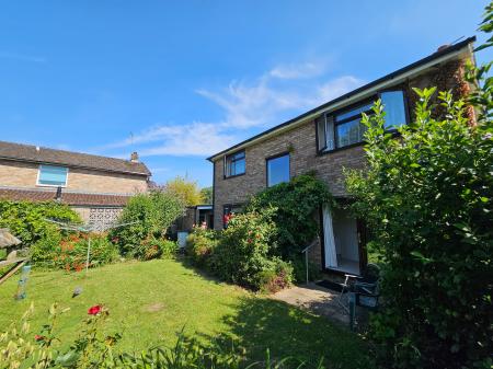 4 bedroom Detached house to let in Stowey Road, Yatton, BS49