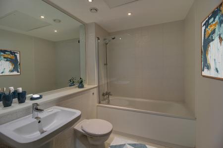 2 bedroom Flat to let in Broad Weir, City Centre, Bristol, BS1