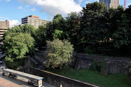 2 bedroom Flat to let in Broad Weir, City Centre, Bristol, BS1