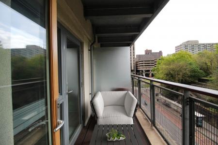 2 bedroom Flat to let in Broad Weir, City Centre, Bristol, BS1