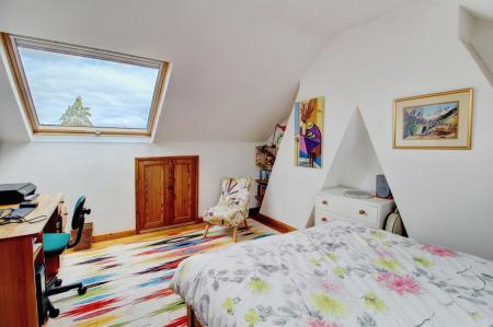 4 bedroom Terraced House to let in Sylvia Avenue, Knowle, Bristol, BS3