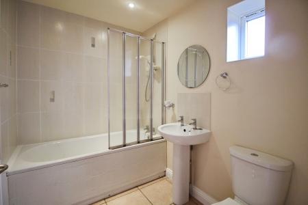 2 bedroom Flat to let in Highridge Green, Bishopsworth, Bristol, BS13