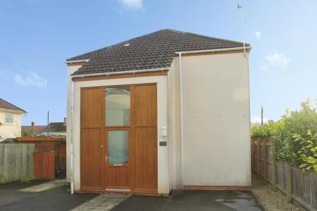 2 bedroom Flat to let in Highridge Green, Bishopsworth, Bristol, BS13