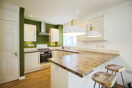 3 bedroom Semi-detached house to let in Eastwood Road, Brislington, Bristol, BS4