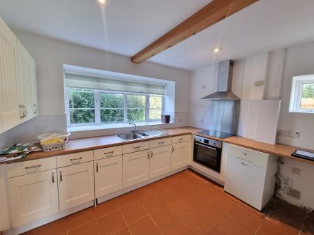 4 bedroom Detached house to let in Knaplock Lane, Fiddington, TA5