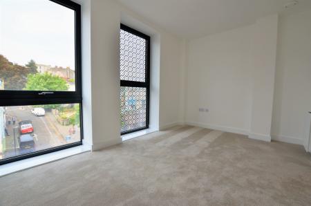 1 bedroom Flat to let in 16 Carmen Beckford Street, Stokes Croft, Bristol, BS1