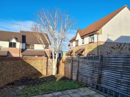 3 bedroom Semi-detached house to let in The Briars, Backwell, BS48