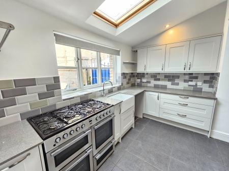 2 bedroom Cottage to let in Broad Street, Wrington, BS40