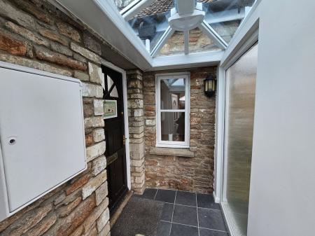 2 bedroom Cottage to let in Broad Street, Wrington, BS40