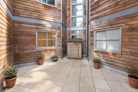 2 bedroom Flat to let in Hotwell Road, City Centre, Bristol, BS8