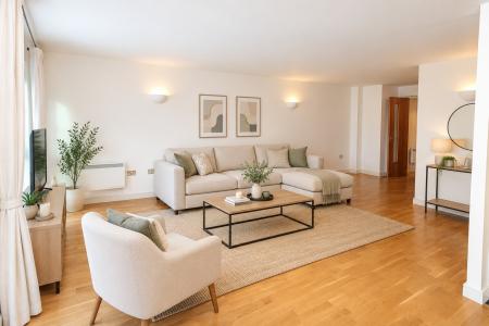 2 bedroom Flat to let in Hotwell Road, City Centre, Bristol, BS8