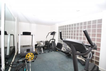 2 bedroom Flat to let in Hotwell Road, City Centre, Bristol, BS8