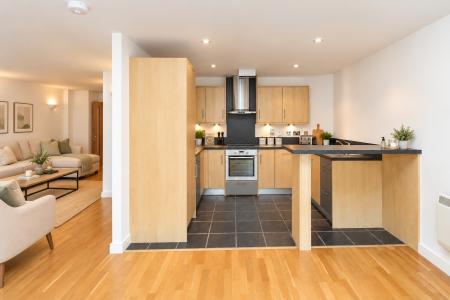 2 bedroom Flat to let in Hotwell Road, City Centre, Bristol, BS8