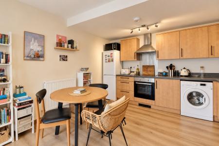 2 bedroom Flat to let in Talavera Close, Old Market, Bristol, BS2