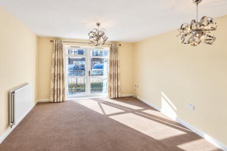 2 bedroom Flat to let in Great Brier Leaze, Bristol, BS34