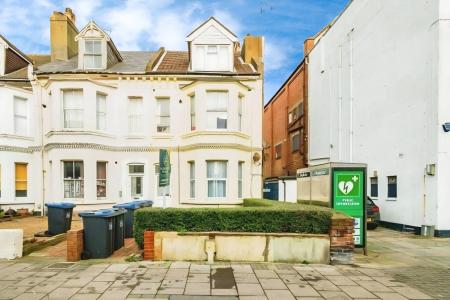 1 bedroom Flat to let in Rowlands Road, Worthing, BN11