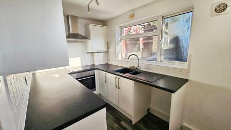 2 bedroom Flat to let in Chichester Road, Bognor Regis, PO21