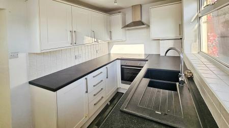 2 bedroom Flat to let in Chichester Road, Bognor Regis, PO21