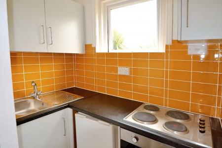 1 bedroom Flat to let in Madeira Avenue, Worthing, BN11