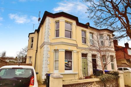 1 bedroom Flat to let in Madeira Avenue, Worthing, BN11