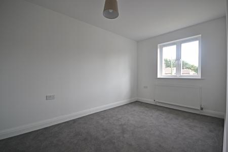 3 bedroom Semi-detached house to let in Sheep Fold Avenue, Rustington, BN16