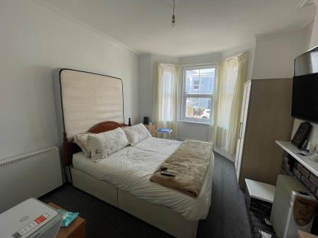 1 bedroom Studio flat to let in Newland Road, Worthing, BN11