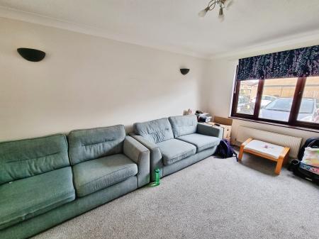 3 bedroom Terraced House to let in Highclere Way, Durrington, Worthing, BN13