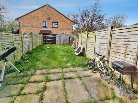 3 bedroom Terraced House to let in Highclere Way, Durrington, Worthing, BN13