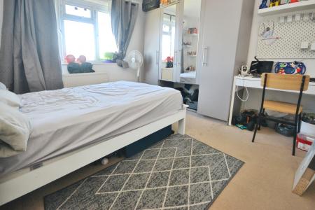 2 bedroom Apartment for sale in 231-237 Nevill Road, Hove, BN3