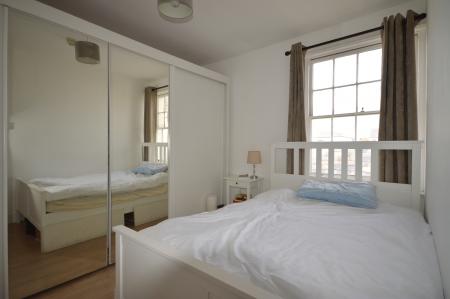 1 bedroom Flat to let in Marine parade, Worthing, Worthing, BN11