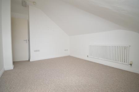 1 bedroom Flat to let in Lyndhurst Road, Worthing, BN11