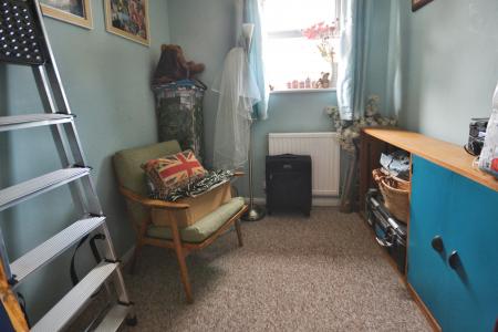 3 bedroom Terraced House for sale in Ellis Close, Arundel, BN18
