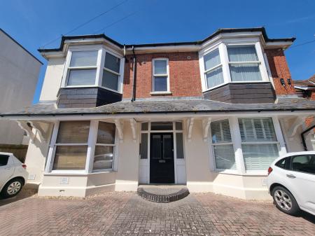 Queens Road, Worthing, BN11