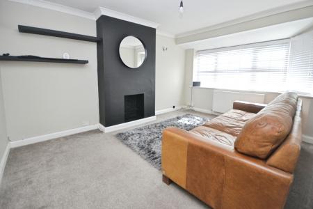 3 bedroom Maisonette to let in Shirley Close, Worthing, BN14