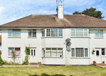 3 bedroom Maisonette to let in Shirley Close, Worthing, BN14