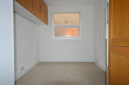 1 bedroom Flat to let in Cross Street, Worthing, BN11