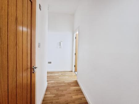 1 bedroom Flat to let in South Street, Worthing, BN11