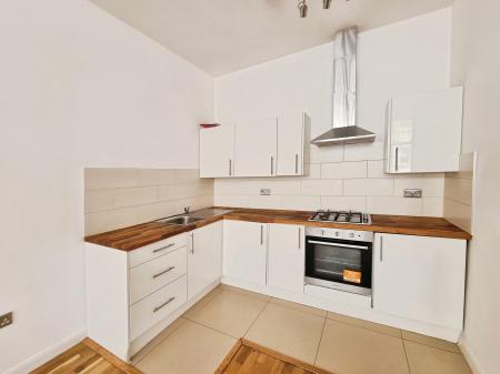1 bedroom Flat to let in South Street, Worthing, BN11