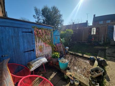3 bedroom Terraced House to let in Ellis Close, Arundel, BN18