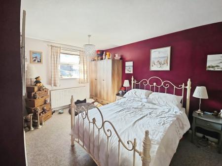 3 bedroom Terraced House to let in Ellis Close, Arundel, BN18