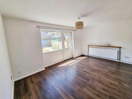 3 bedroom Terraced House to let in Ellis Close, Arundel, BN18