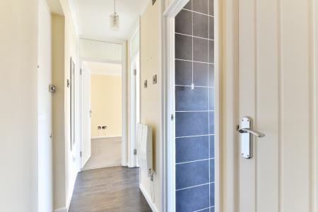 1 bedroom Flat to let in Wallace Avenue, Worthing, BN11