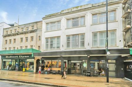 1 bedroom Flat to let in South Street, Worthing, BN11