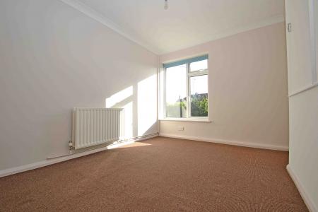 2 bedroom Flat to let in Brougham Road, Worthing, BN11