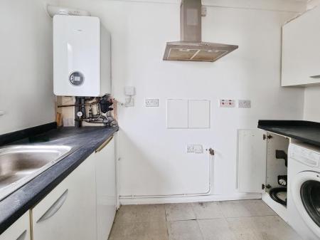 1 bedroom Flat to let in St Catherines Road, Littlehampton, BN17